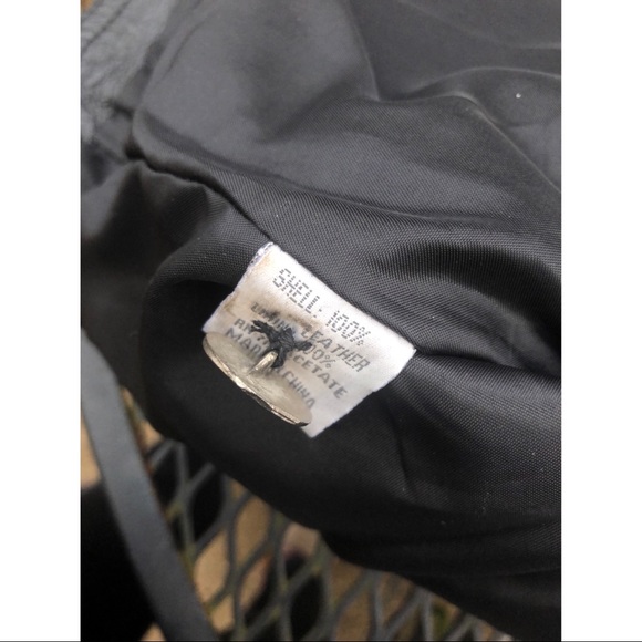 Clean Lines Leather Vest - Picture 7 of 7